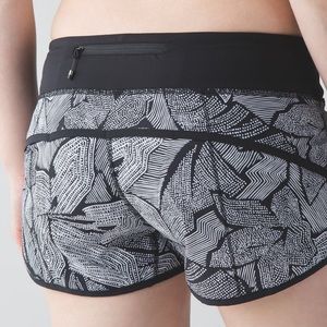 Lululemon Speed Short Black and White Dottie Tribe